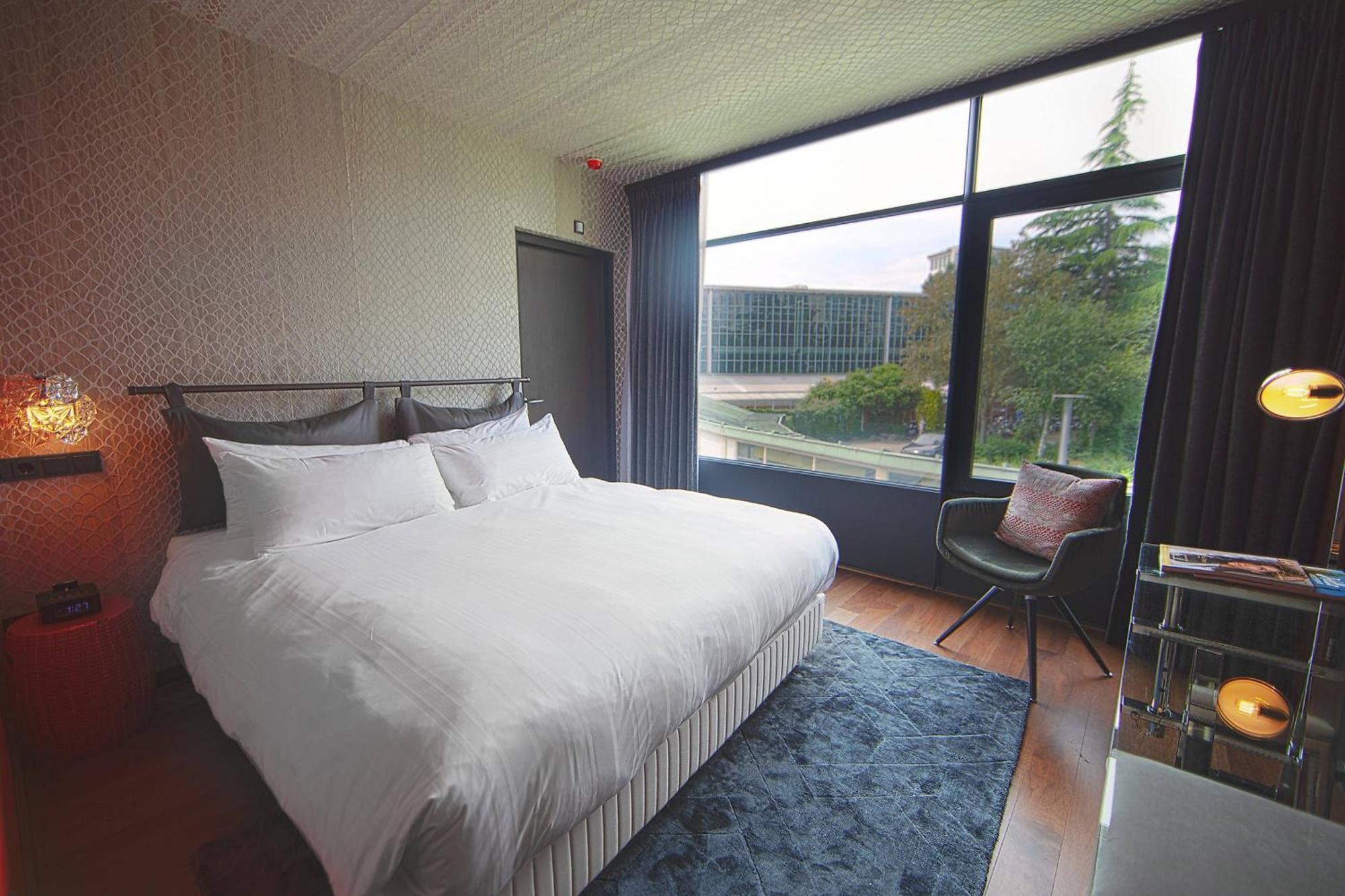 Apollo Hotel Amsterdam, A Tribute Portfolio Hotel Exterior photo